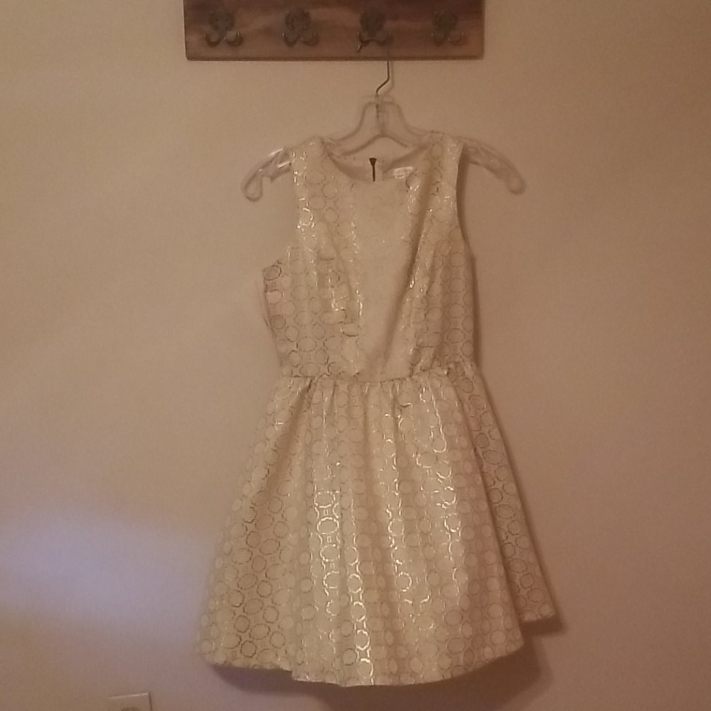 NWT Xhilaration White and Gold Patterned Dress-XS